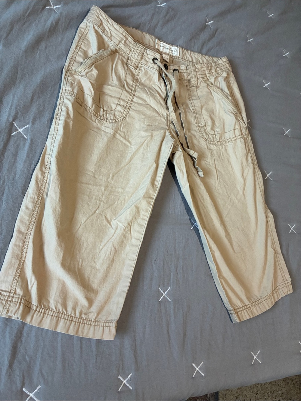 Vintage Aeropostale Capris